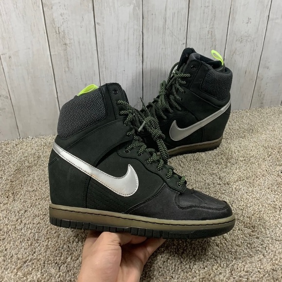 Nike Dunk Sky HI Sneakerboot Womens Size‎ 8.5 Shoes Black Volt Silver 684954 001